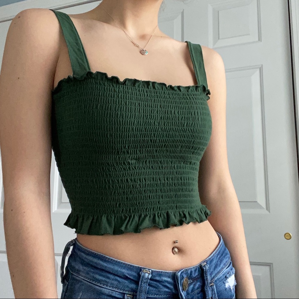Me To We Cropped Green Ruched Tank - Picture 2 of 7